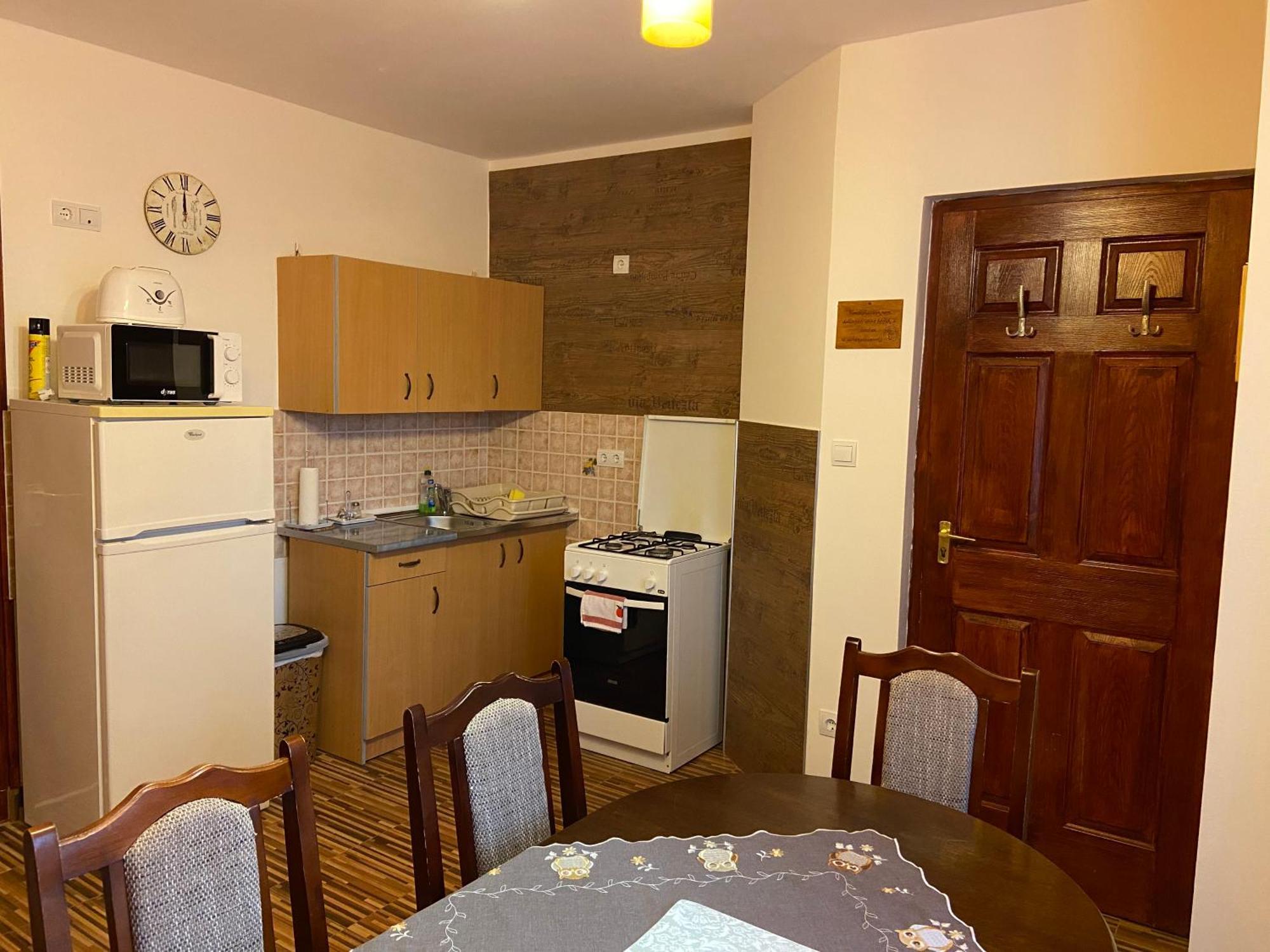 Vadrozsa Vendeghaz-Apartman Demjén Dış mekan fotoğraf