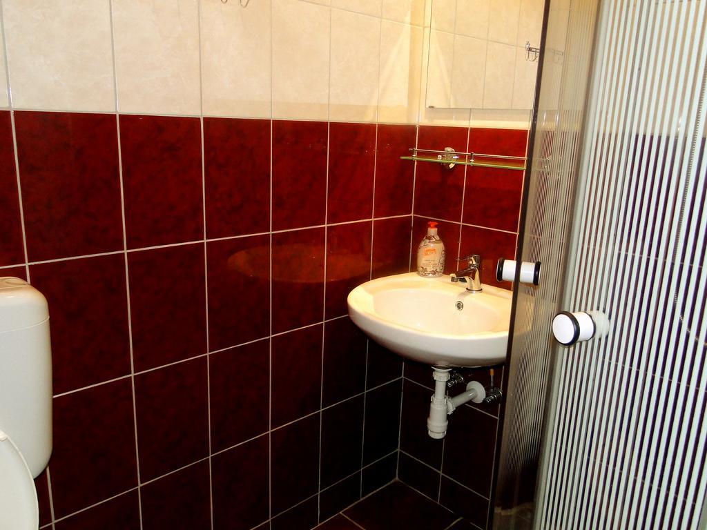 Vadrozsa Vendeghaz-Apartman Demjén Dış mekan fotoğraf